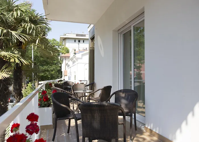 Brunella Hotel 2*